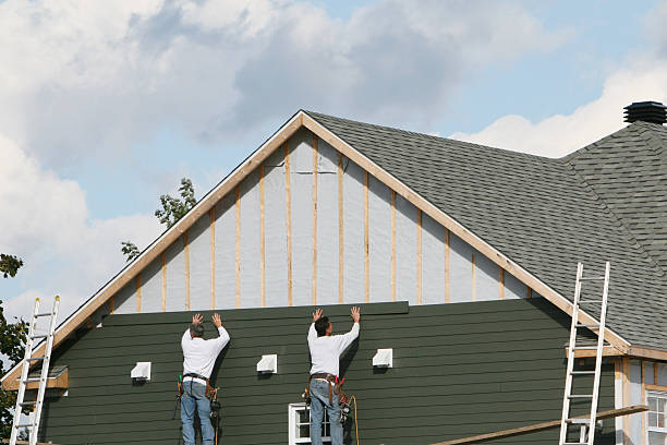 Professional Siding Repair technician working in Hiddenite, NC